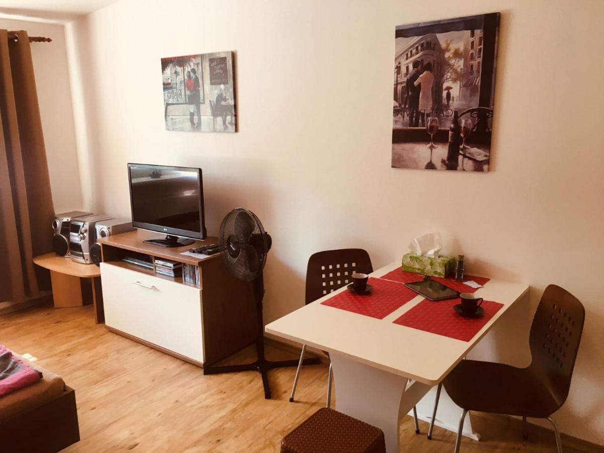 شقة Apartman Na Pohodu 25 ليبنو ناد فلتافو المظهر الخارجي الصورة